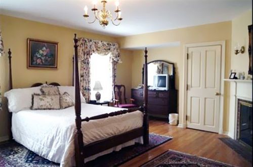 Montague Inn Saginaw Exterior foto