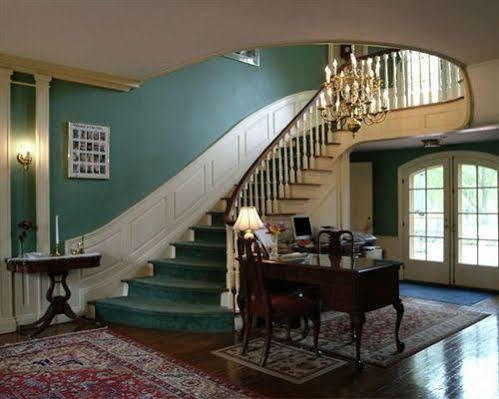 Montague Inn Saginaw Interior foto